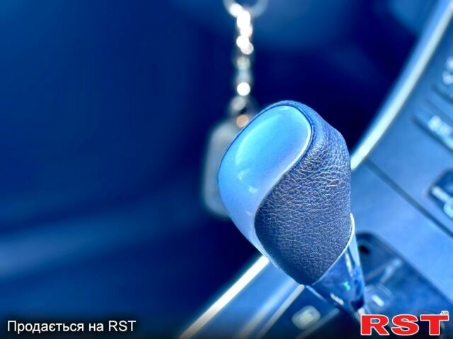 Тойота Аурис, объемом двигателя 16 л и пробегом 157 тыс. км за 5900 $, фото 8 на Automoto.ua