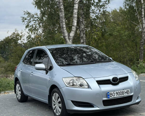 Тойота Аурис, объемом двигателя 1.6 л и пробегом 147 тыс. км за 5999 $, фото 4 на Automoto.ua