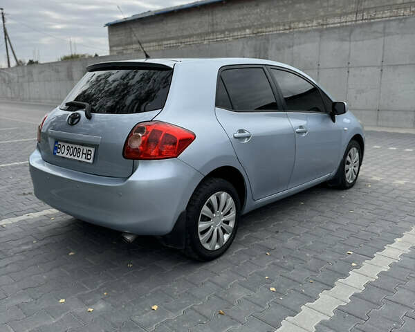 Тойота Аурис, объемом двигателя 1.6 л и пробегом 147 тыс. км за 5999 $, фото 3 на Automoto.ua