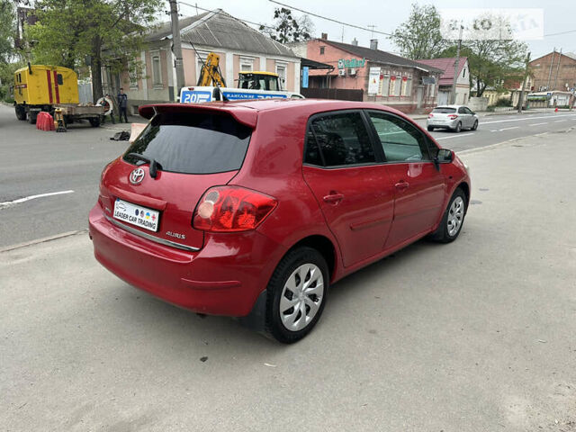 Тойота Аурис, объемом двигателя 1.6 л и пробегом 144 тыс. км за 6500 $, фото 5 на Automoto.ua