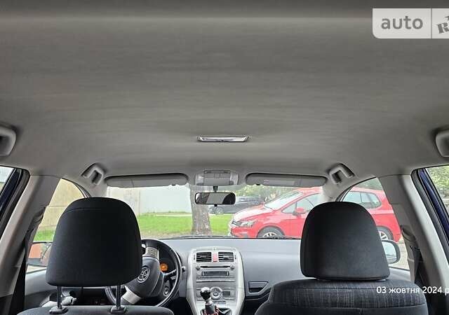 Тойота Аурис, объемом двигателя 1.3 л и пробегом 127 тыс. км за 6400 $, фото 8 на Automoto.ua