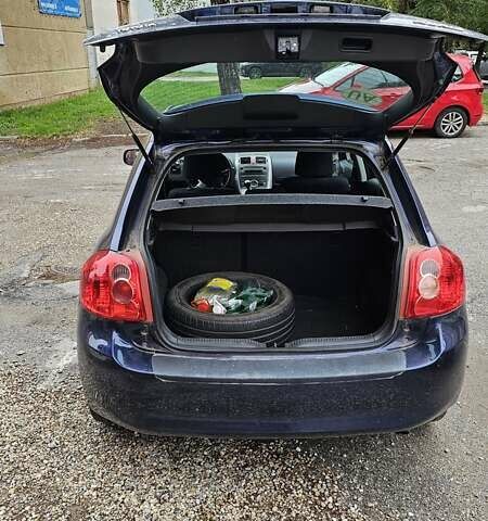 Тойота Аурис, объемом двигателя 1.3 л и пробегом 127 тыс. км за 6400 $, фото 7 на Automoto.ua