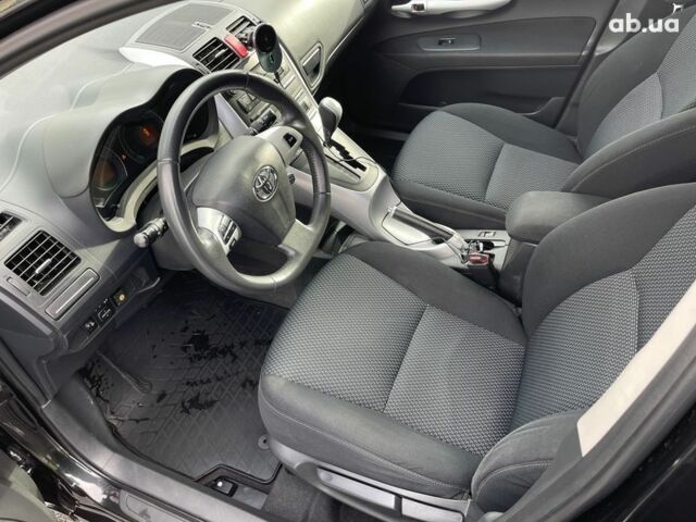 Тойота Аурис, объемом двигателя 0 л и пробегом 127 тыс. км за 8500 $, фото 13 на Automoto.ua