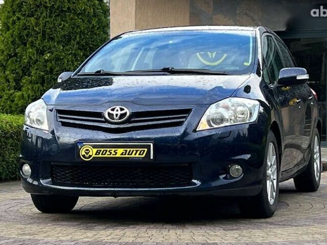 Тойота Ауріс, об'ємом двигуна 1.4 л та пробігом 247 тис. км за 7600 $, фото 2 на Automoto.ua