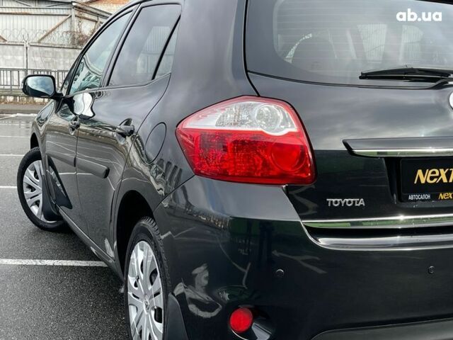 Тойота Аурис, объемом двигателя 0 л и пробегом 127 тыс. км за 8500 $, фото 5 на Automoto.ua