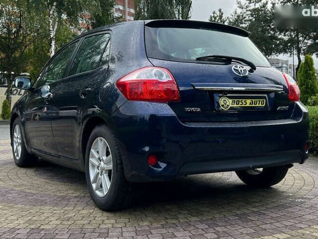 Тойота Ауріс, об'ємом двигуна 1.4 л та пробігом 247 тис. км за 7600 $, фото 4 на Automoto.ua