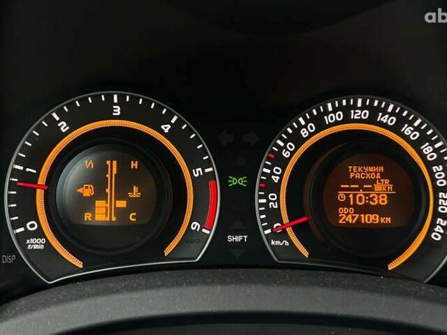 Тойота Ауріс, об'ємом двигуна 1.4 л та пробігом 247 тис. км за 7600 $, фото 8 на Automoto.ua