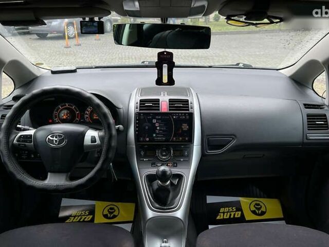 Тойота Ауріс, об'ємом двигуна 1.4 л та пробігом 247 тис. км за 7600 $, фото 14 на Automoto.ua