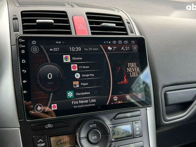 Тойота Ауріс, об'ємом двигуна 1.4 л та пробігом 247 тис. км за 7600 $, фото 9 на Automoto.ua