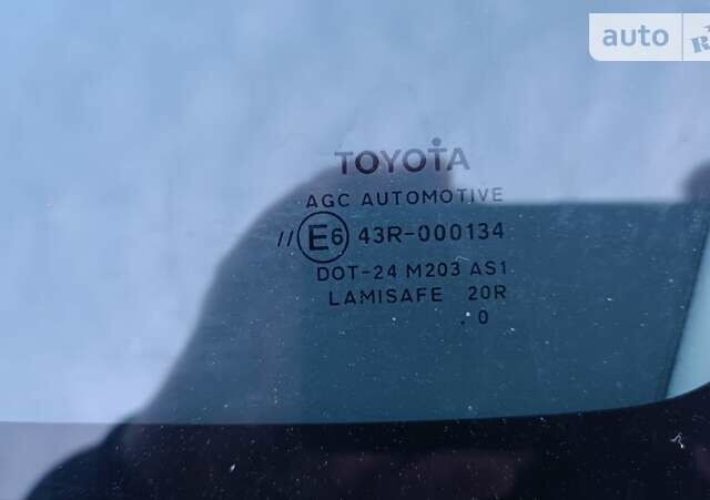 Тойота Ауріс, об'ємом двигуна 1.6 л та пробігом 161 тис. км за 9000 $, фото 36 на Automoto.ua