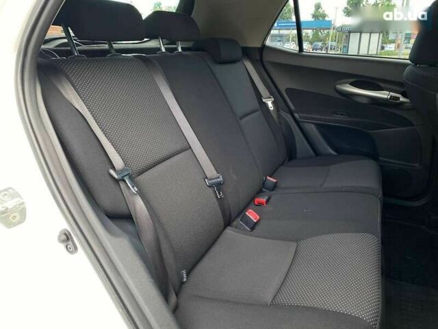 Тойота Аурис, объемом двигателя 1.4 л и пробегом 265 тыс. км за 7990 $, фото 20 на Automoto.ua