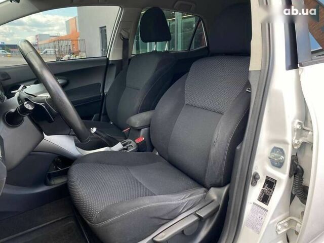 Тойота Ауріс, об'ємом двигуна 1.4 л та пробігом 265 тис. км за 7990 $, фото 15 на Automoto.ua