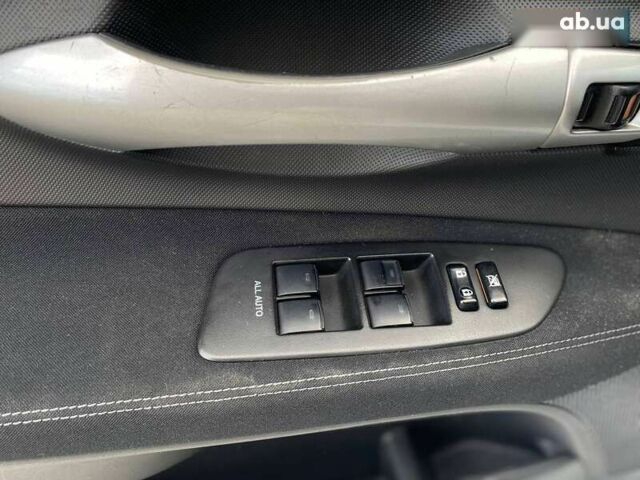 Тойота Ауріс, об'ємом двигуна 1.4 л та пробігом 265 тис. км за 7990 $, фото 12 на Automoto.ua