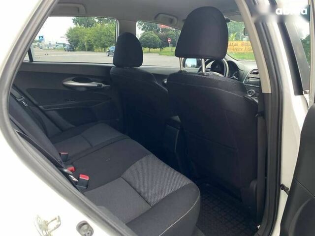 Тойота Ауріс, об'ємом двигуна 1.4 л та пробігом 265 тис. км за 7990 $, фото 18 на Automoto.ua