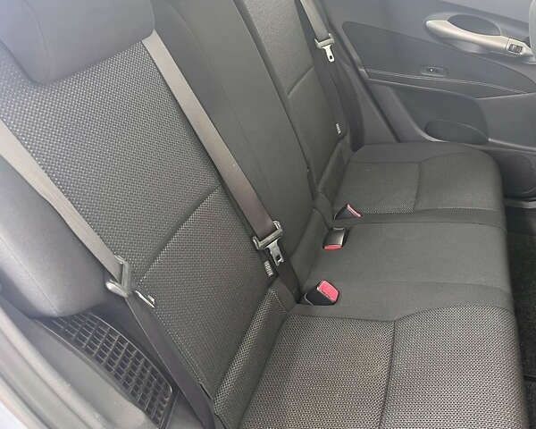 Тойота Аурис, объемом двигателя 0 л и пробегом 157 тыс. км за 11450 $, фото 18 на Automoto.ua