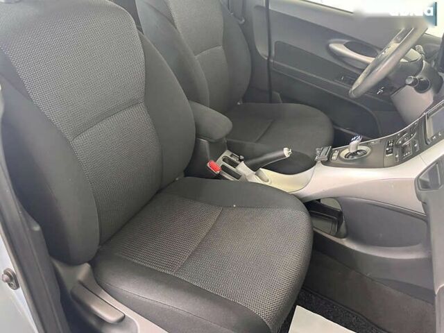 Тойота Аурис, объемом двигателя 0 л и пробегом 157 тыс. км за 11450 $, фото 7 на Automoto.ua