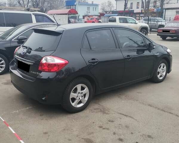 Тойота Аурис, объемом двигателя 1.8 л и пробегом 151 тыс. км за 11700 $, фото 1 на Automoto.ua