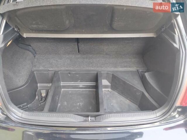 Тойота Аурис, объемом двигателя 1.8 л и пробегом 151 тыс. км за 11700 $, фото 7 на Automoto.ua
