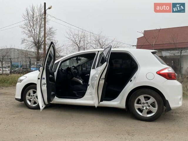 Тойота Ауріс, об'ємом двигуна 1.8 л та пробігом 197 тис. км за 8800 $, фото 8 на Automoto.ua