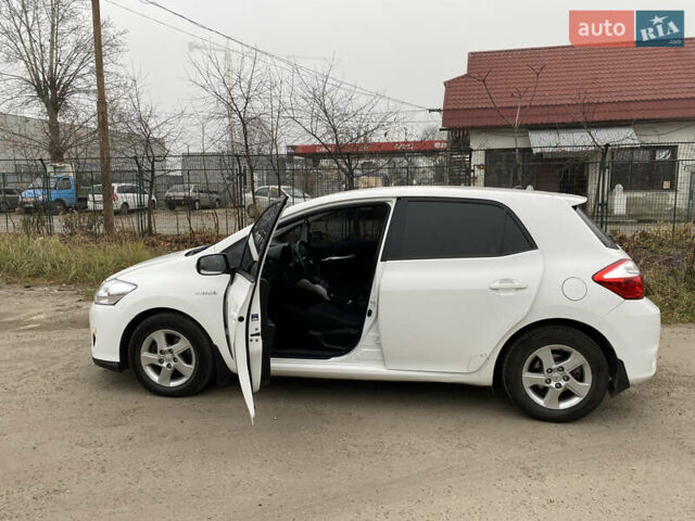 Тойота Ауріс, об'ємом двигуна 1.8 л та пробігом 197 тис. км за 8800 $, фото 7 на Automoto.ua