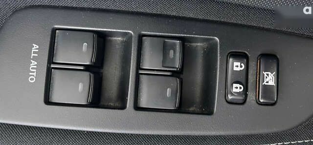 Тойота Аурис, объемом двигателя 0 л и пробегом 157 тыс. км за 11450 $, фото 13 на Automoto.ua