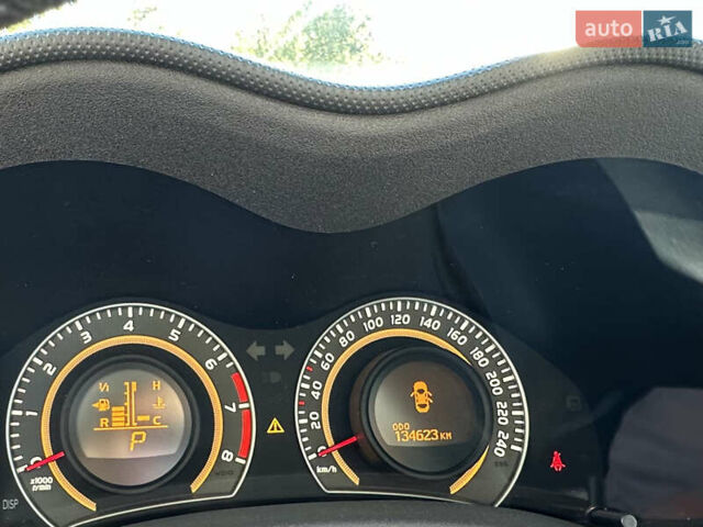 Тойота Аурис, объемом двигателя 1.6 л и пробегом 134 тыс. км за 11200 $, фото 4 на Automoto.ua