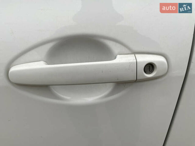 Тойота Ауріс, об'ємом двигуна 1.8 л та пробігом 197 тис. км за 8800 $, фото 26 на Automoto.ua