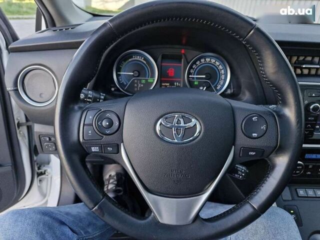 Тойота Аурис, объемом двигателя 0 л и пробегом 156 тыс. км за 13599 $, фото 22 на Automoto.ua