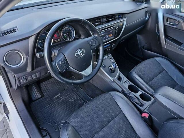 Тойота Аурис, объемом двигателя 0 л и пробегом 156 тыс. км за 13599 $, фото 21 на Automoto.ua