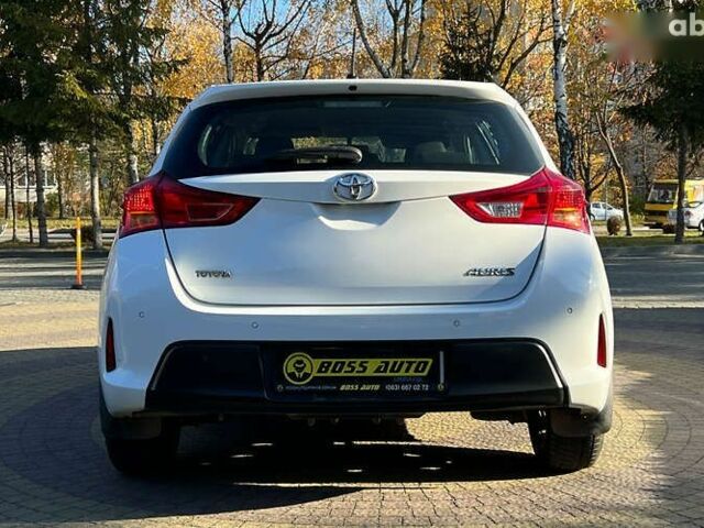 Тойота Ауріс, об'ємом двигуна 1.4 л та пробігом 103 тис. км за 9200 $, фото 5 на Automoto.ua