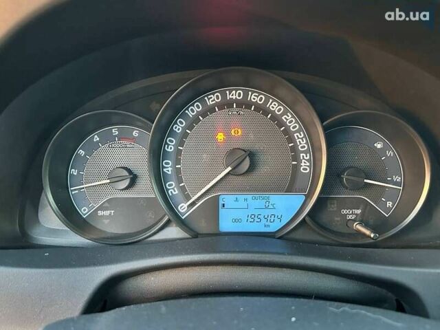 Тойота Аурис, объемом двигателя 1.4 л и пробегом 195 тыс. км за 8999 $, фото 18 на Automoto.ua