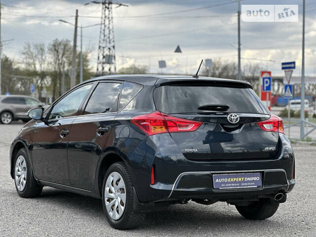 Тойота Ауріс, об'ємом двигуна 1.6 л та пробігом 75 тис. км за 13500 $, фото 6 на Automoto.ua