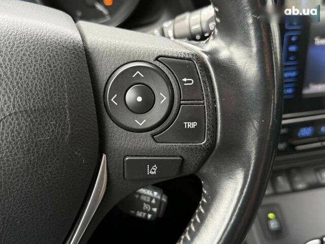 Тойота Аурис, объемом двигателя 0 л и пробегом 165 тыс. км за 15900 $, фото 23 на Automoto.ua