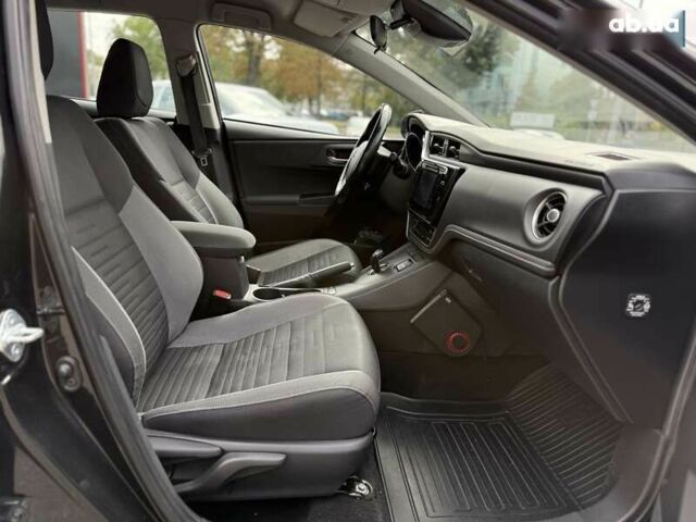 Тойота Аурис, объемом двигателя 0 л и пробегом 165 тыс. км за 15900 $, фото 11 на Automoto.ua