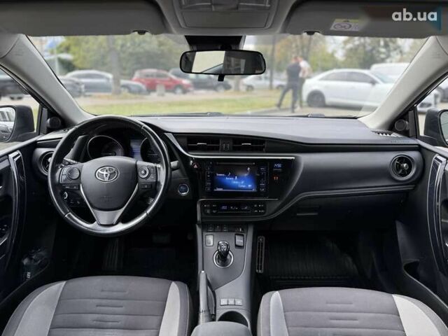 Тойота Ауріс, об'ємом двигуна 0 л та пробігом 165 тис. км за 16900 $, фото 9 на Automoto.ua