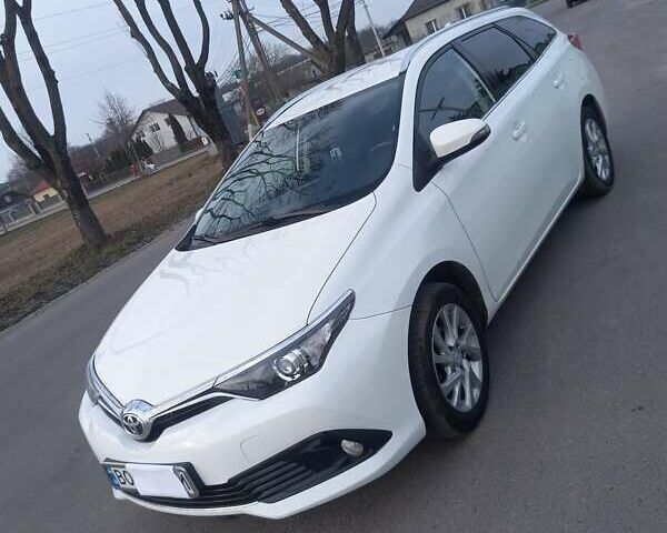 Тойота Ауріс, об'ємом двигуна 1.2 л та пробігом 175 тис. км за 10800 $, фото 3 на Automoto.ua