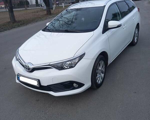 Тойота Ауріс, об'ємом двигуна 1.2 л та пробігом 175 тис. км за 10800 $, фото 9 на Automoto.ua