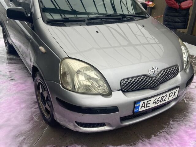 Серый Тойота Аурис, объемом двигателя 1 л и пробегом 1 тыс. км за 3000 $, фото 5 на Automoto.ua