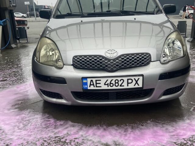 Серый Тойота Аурис, объемом двигателя 1 л и пробегом 1 тыс. км за 3000 $, фото 4 на Automoto.ua