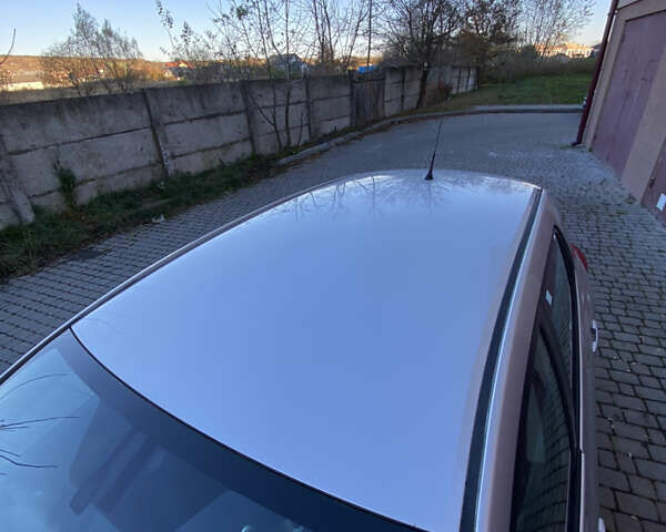 Серый Тойота Аурис, объемом двигателя 2 л и пробегом 233 тыс. км за 5800 $, фото 15 на Automoto.ua