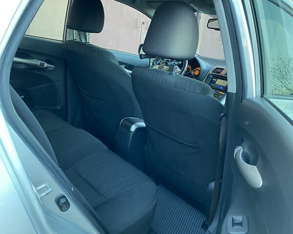 Серый Тойота Аурис, объемом двигателя 2 л и пробегом 233 тыс. км за 5800 $, фото 34 на Automoto.ua