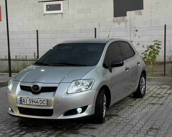 Серый Тойота Аурис, объемом двигателя 1.6 л и пробегом 95 тыс. км за 5500 $, фото 18 на Automoto.ua