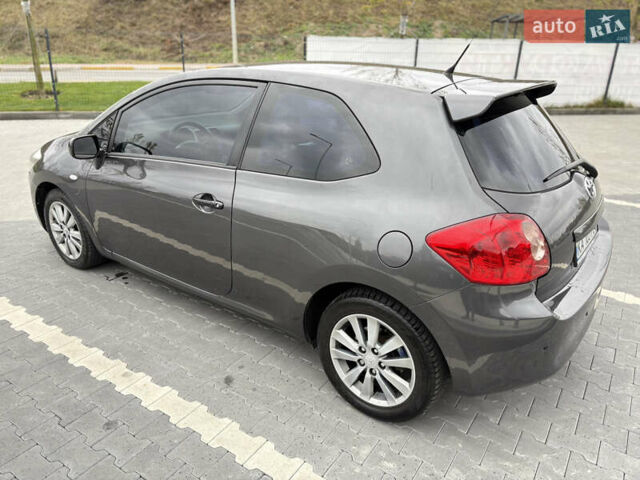 Сірий Тойота Ауріс, об'ємом двигуна 2 л та пробігом 267 тис. км за 5500 $, фото 3 на Automoto.ua