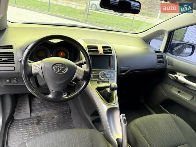 Сірий Тойота Ауріс, об'ємом двигуна 2 л та пробігом 267 тис. км за 5500 $, фото 20 на Automoto.ua