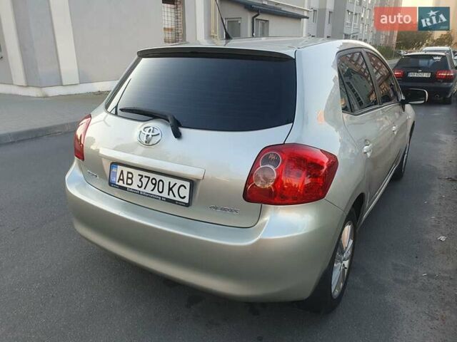 Серый Тойота Аурис, объемом двигателя 1.4 л и пробегом 223 тыс. км за 6700 $, фото 1 на Automoto.ua