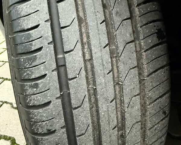 Сірий Тойота Ауріс, об'ємом двигуна 2 л та пробігом 219 тис. км за 6999 $, фото 21 на Automoto.ua