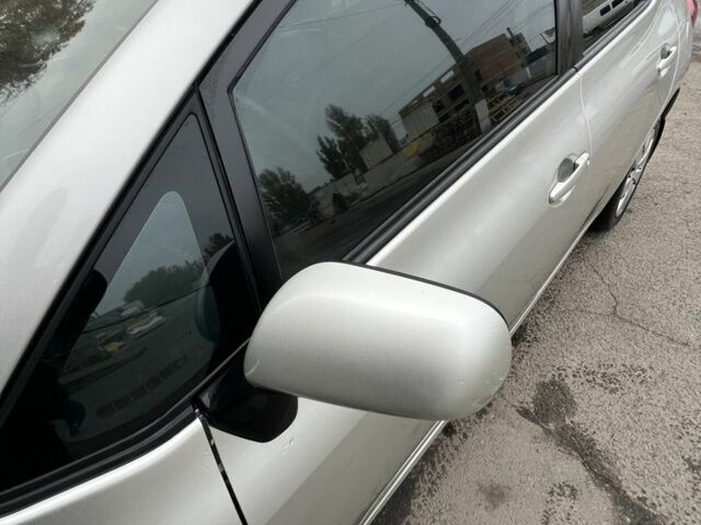 Серый Тойота Аурис, объемом двигателя 1.6 л и пробегом 266 тыс. км за 5500 $, фото 2 на Automoto.ua