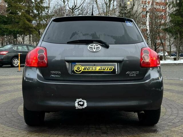 Сірий Тойота Ауріс, об'ємом двигуна 1.4 л та пробігом 264 тис. км за 6999 $, фото 5 на Automoto.ua