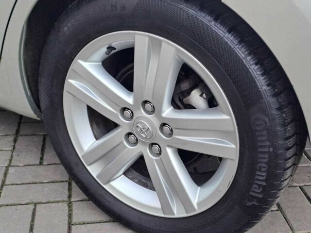 Сірий Тойота Ауріс, об'ємом двигуна 2.2 л та пробігом 216 тис. км за 6690 $, фото 19 на Automoto.ua