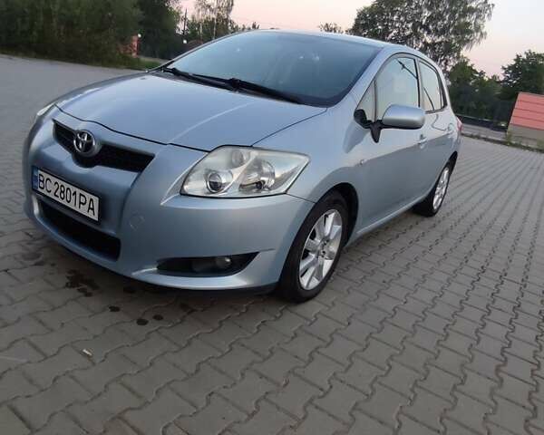 Серый Тойота Аурис, объемом двигателя 2 л и пробегом 238 тыс. км за 6000 $, фото 5 на Automoto.ua